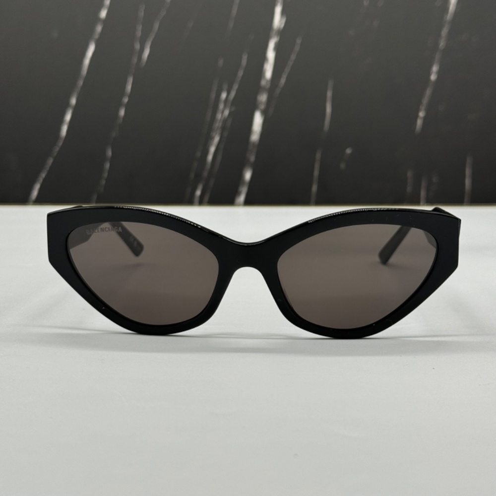 NEW BB0306S 001 BALENCIAGA BLACK CAT EYE WOMEN BALENCIAGA SUNGLASSES - Picture 4 of 11